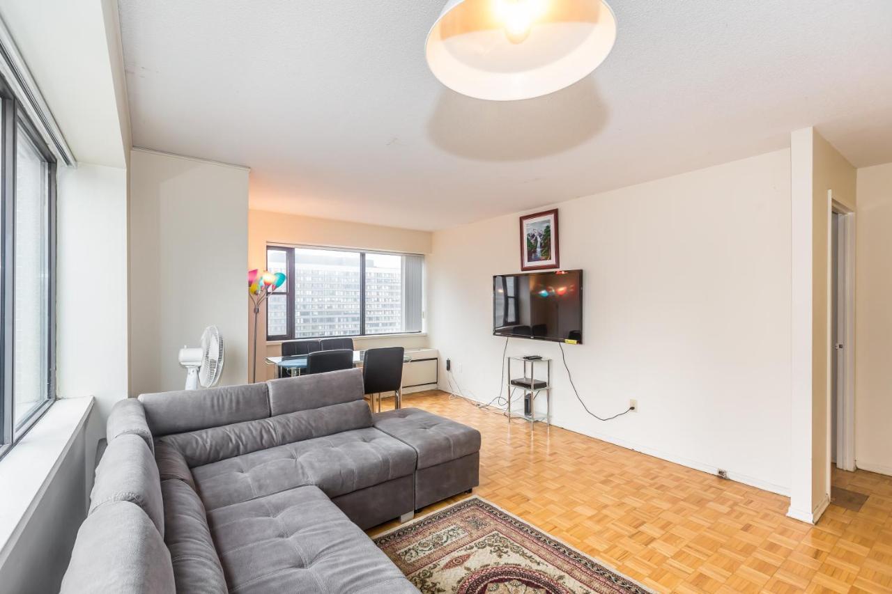Apartamento Toronto Furnished Living-Gerard Exterior foto